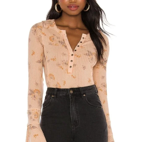 Free People Layer Me Henley Long Sleeve Top in Peach Size XS - Picture 6 of 11